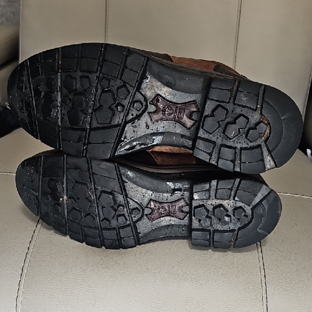 Ariat Brown Leather Boots with Insulation - Picture 6 of 6